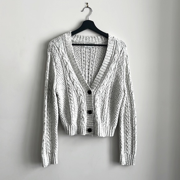 American Eagle 🌿 Cropped Knit Relaxed Cardigan - Picture 2 of 4